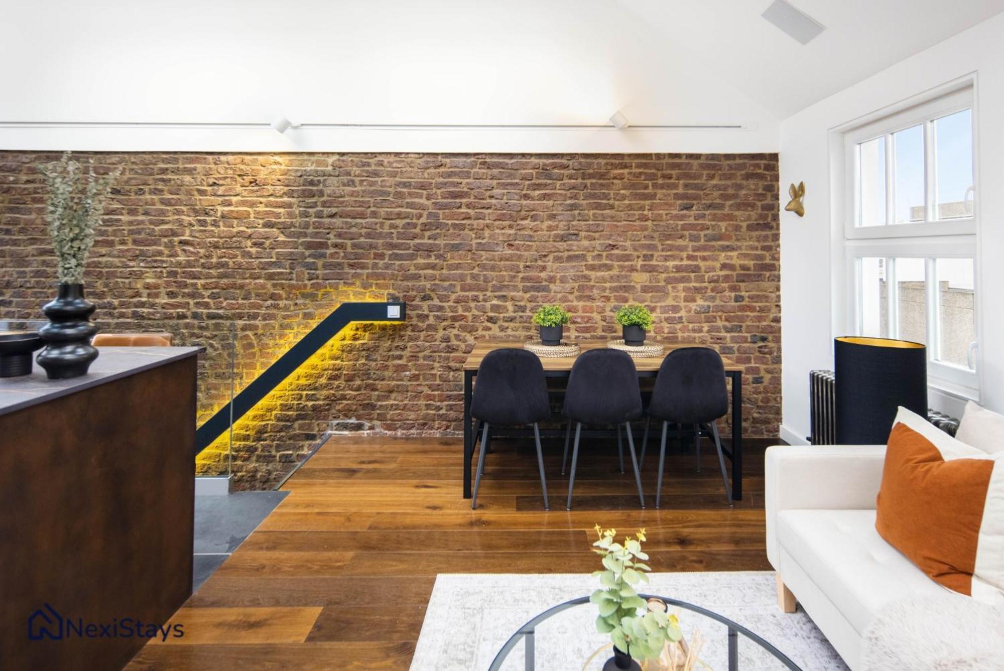 1 Min Walk To Euston Station, Modern Townhouse Apartment Лондон Екстериор снимка